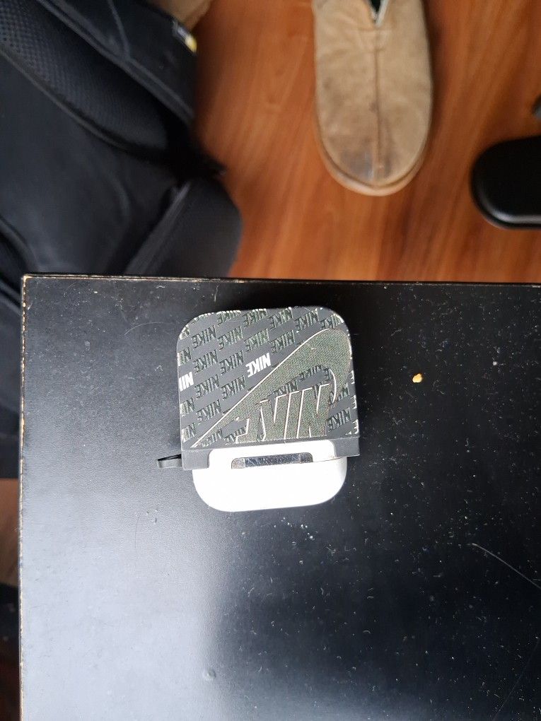 I Phone Wireless \ Wire Ear Buds