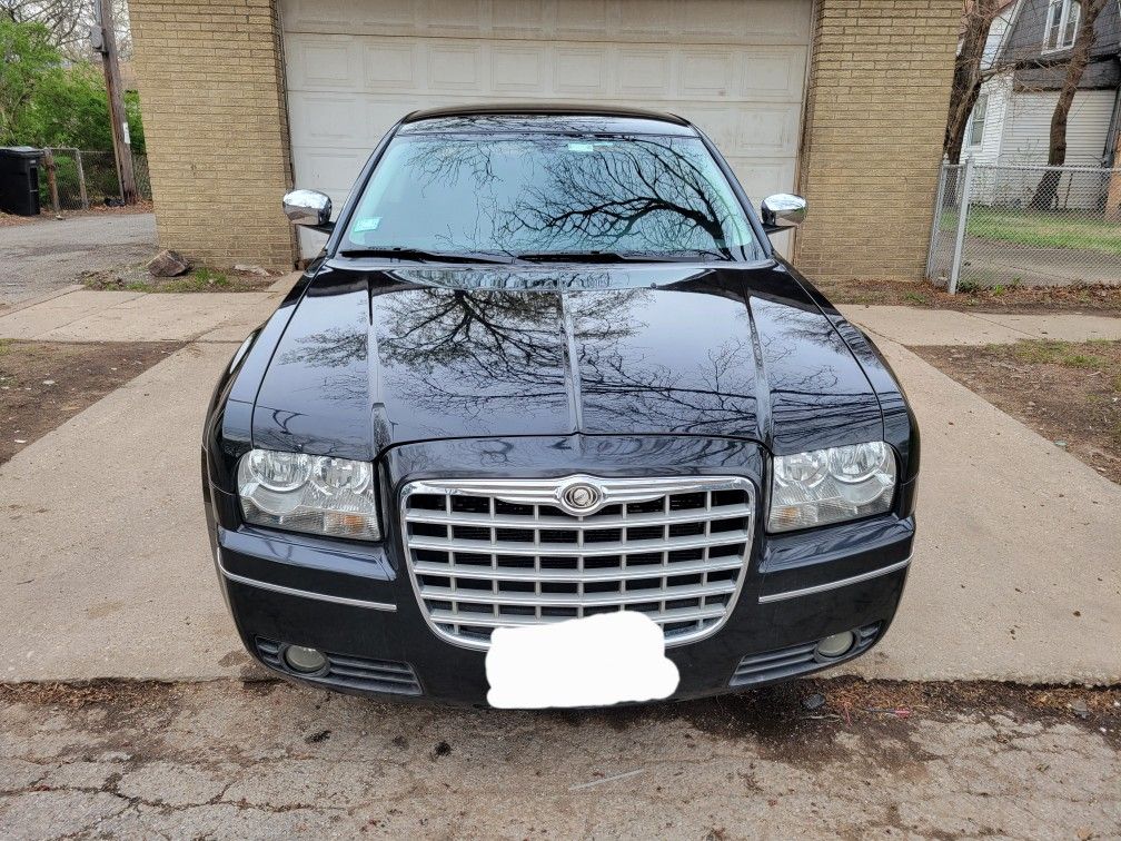 2010 Chrysler 300
