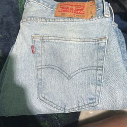 Levi 501 Light Blue 
