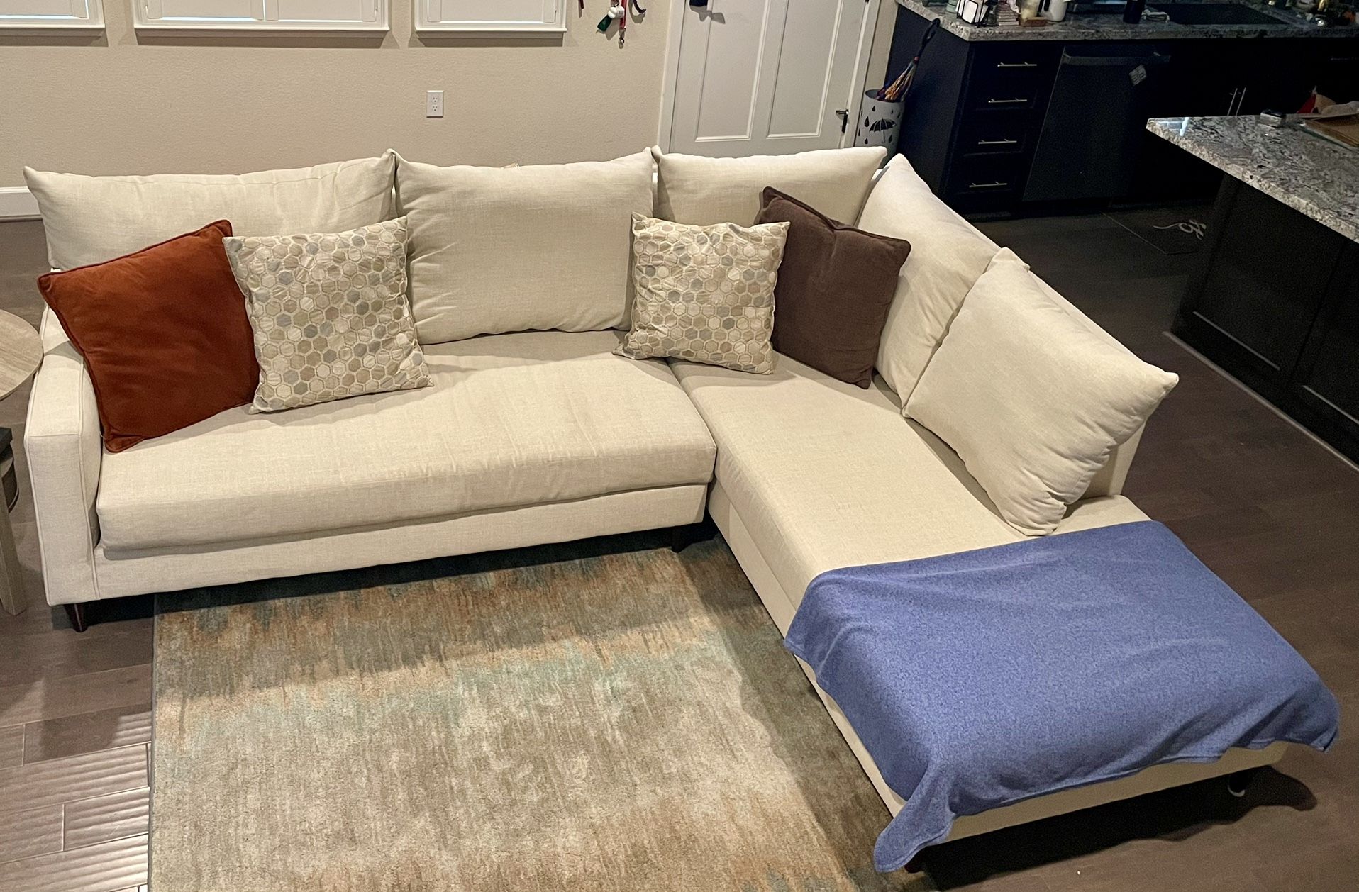 2-piece Sectional Sofa (Beige)