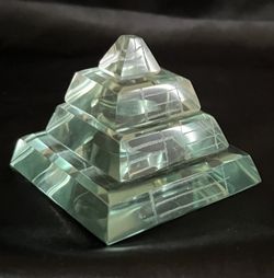 Teotihuacan MX Etched 4 Tiered Glass Pyramid Paperweight 2.5" Clear Sun Catcher