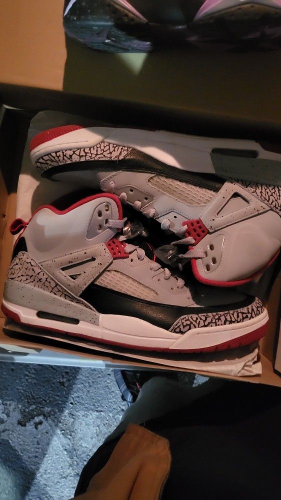 Men's Size 12 Jordan And Women Size 4 1/2 Jordan