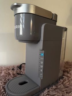 KEURIG Pods Hot/Ice Coffee Maker