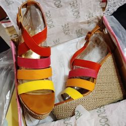 Rouge Wedges Size 8.5 Red Multi Color