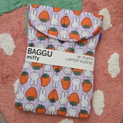 BAGGU x Miffy Strawberry Laptop Sleeve