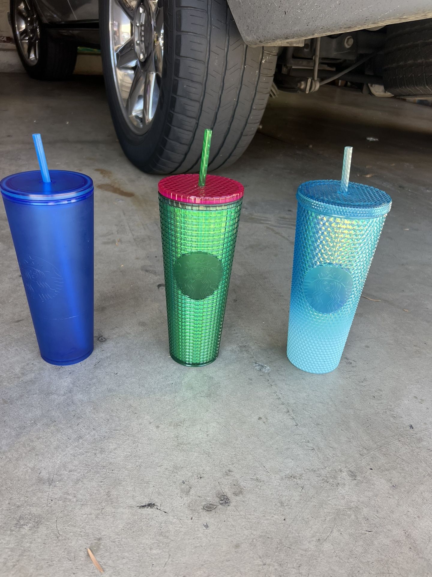 Authentic Starbucks cups