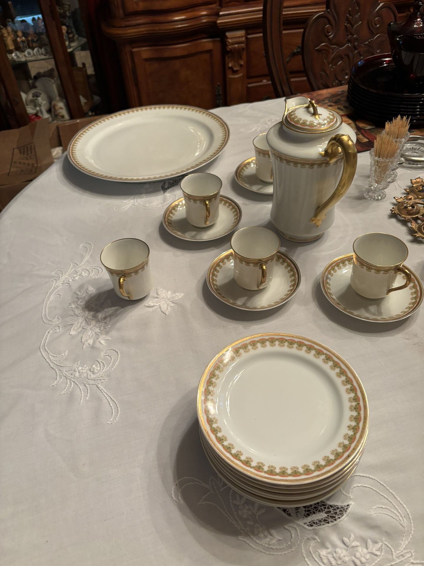 Beautiful Haviland France Limoges Tea Set