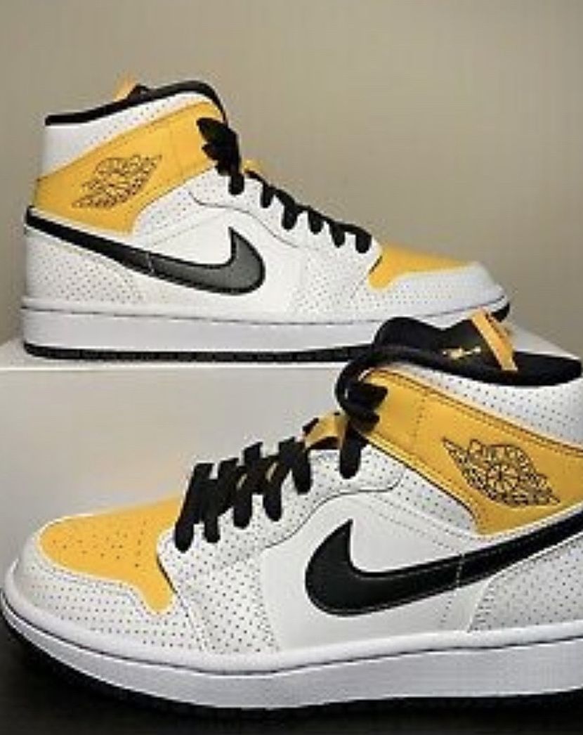 Wmns Air Jordan 1 Mid 'Perforated - White University Gold'
