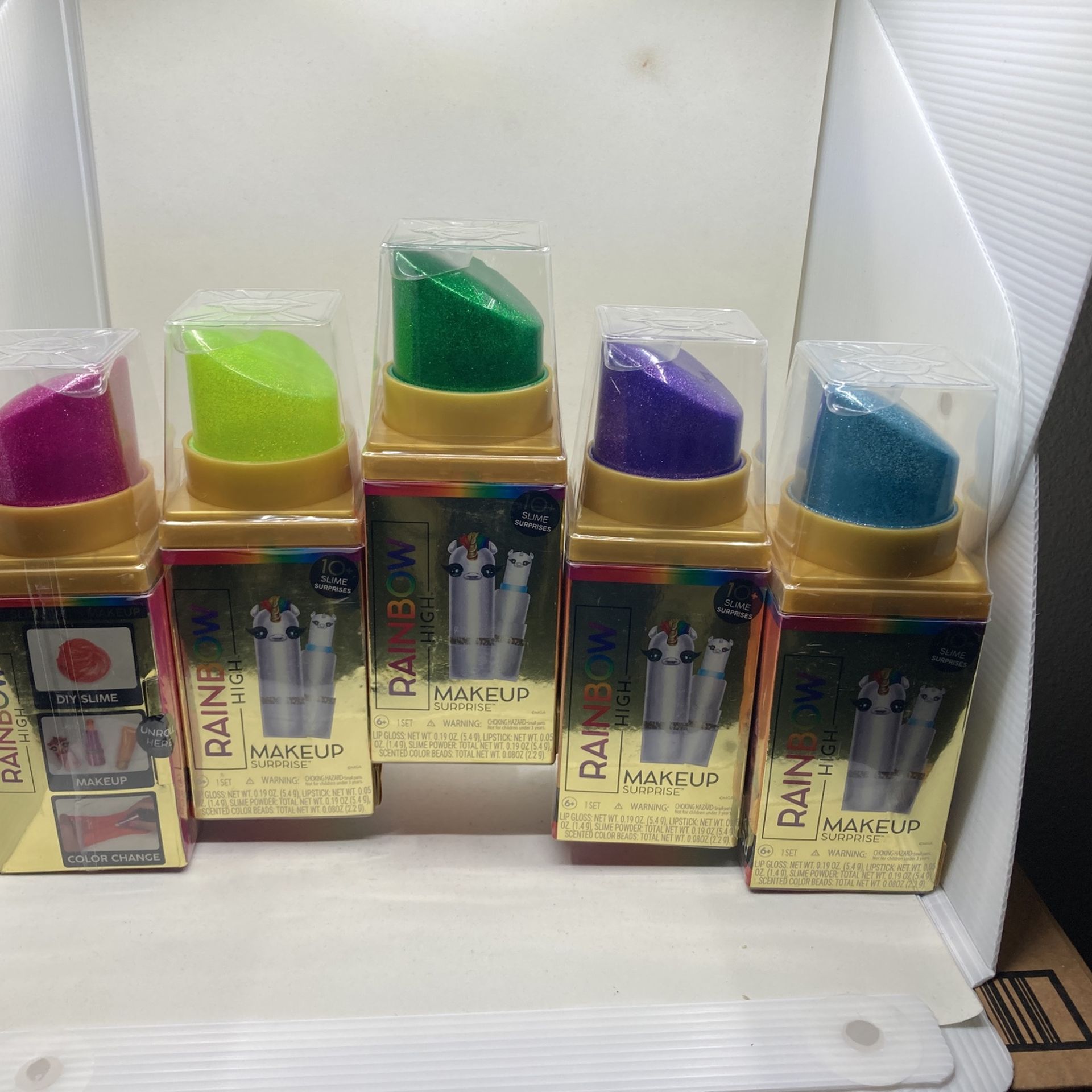 Rainbow High - Create SLIME With Makeup 5 Different Colors