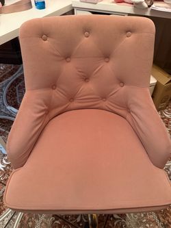 Pink & Gold Tufted Velvet Chair