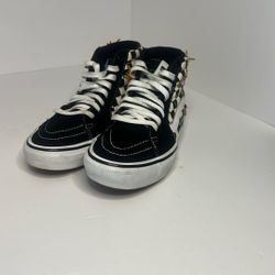Vans- Women’s Size 8.5 Skateistan