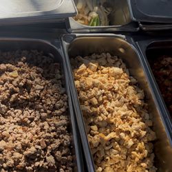 Rent of chairs, tables, jumper, canopy, food for your parties