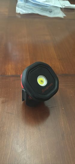 Snap on ECPRA072 700 lumen project light