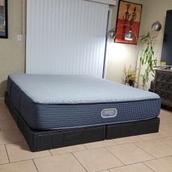 VERY NICE LIKE NEW CALIFORNIA KING SIZE BEAUTY REST HYBRID MATTRESS AND BOXSPRINGS FOR SALE! FREE DELIVERY 