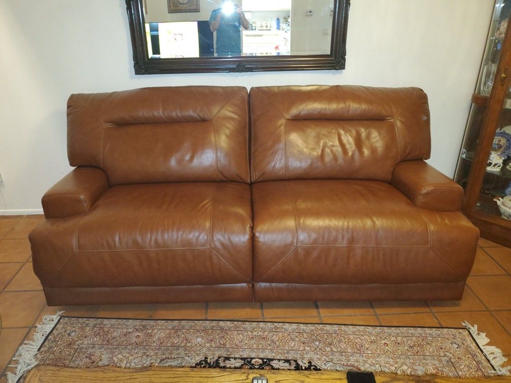 Electric reclining leather sofa, great condition!