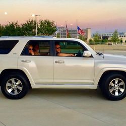 TOYOTA 4 Runner SR5 2013