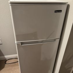 Magic Chef Mini Fridge