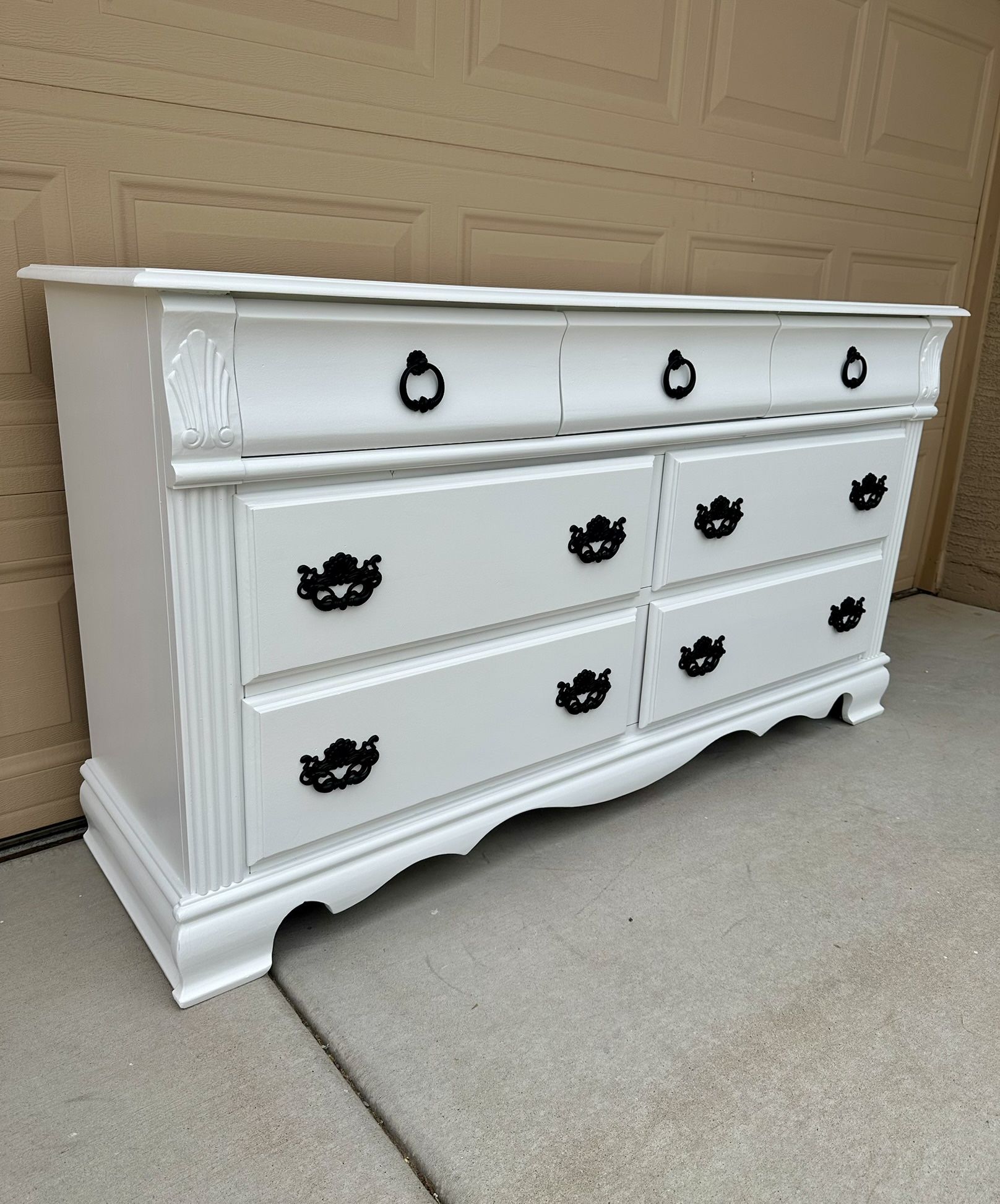 Dresser White 7-Drawers