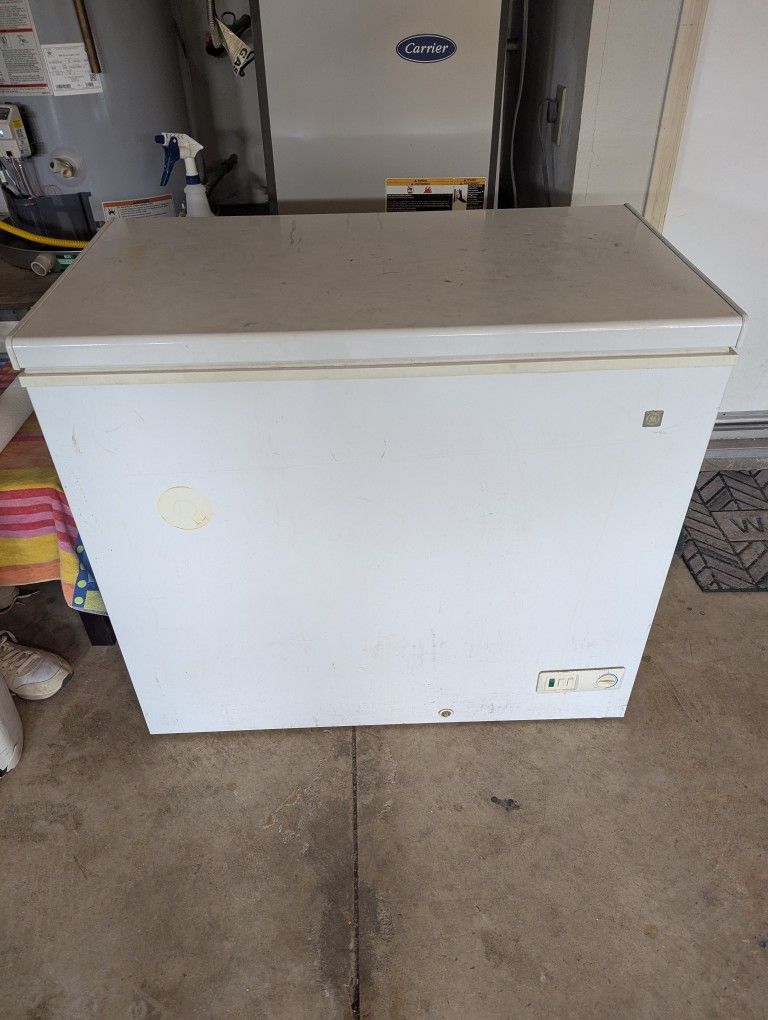 Freezer- GE 7 Cubic feet