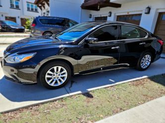 2016 Nissan Altima $7995