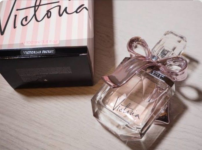 VICTORIA-Victoria Secret