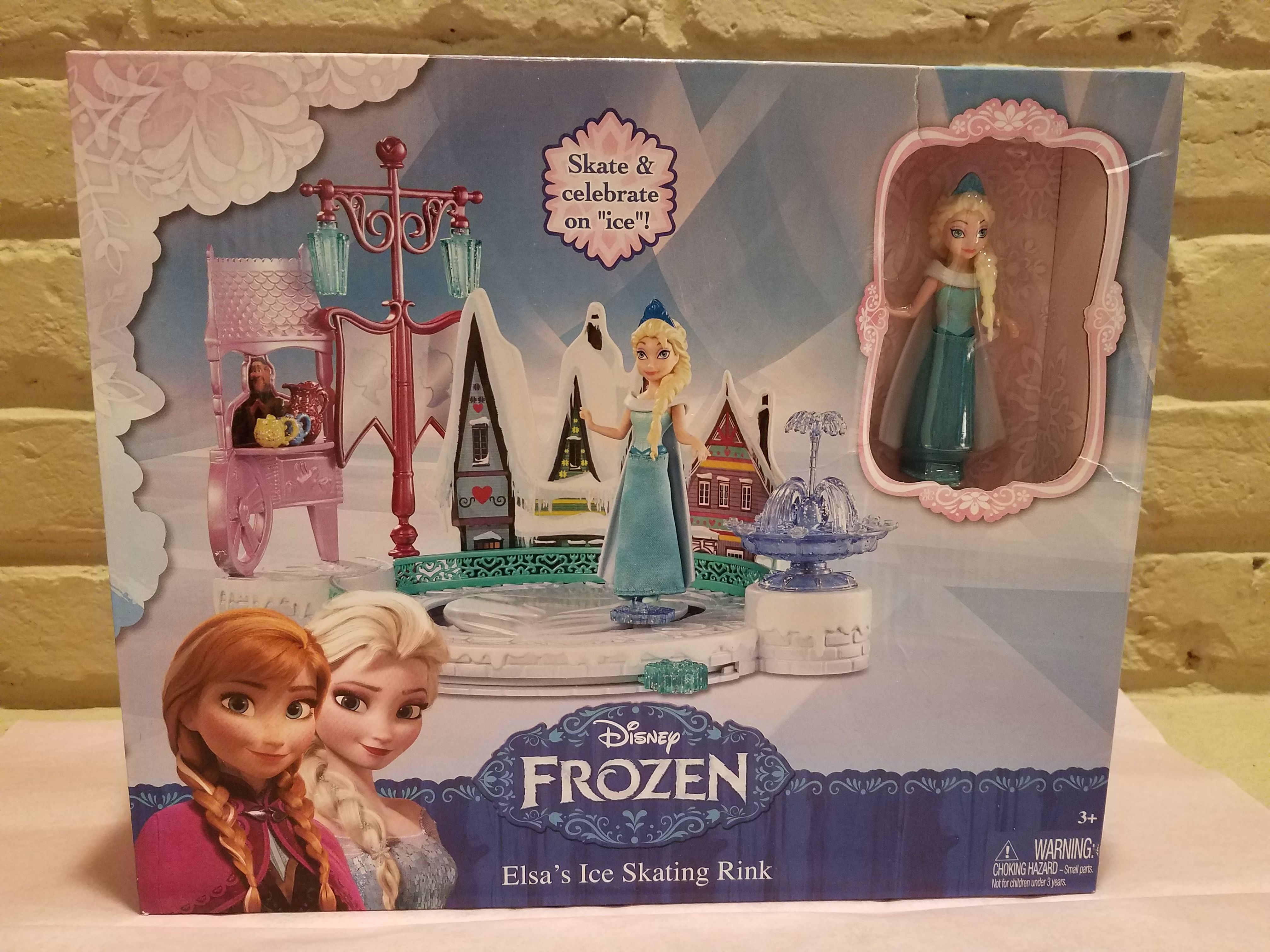 FROZEN ELSA'S ICE SKATING RINK PLAYSET