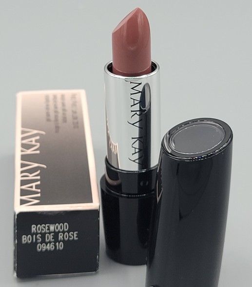 Mary kay
Gel semi-shine lipstick.
Color:rosewood