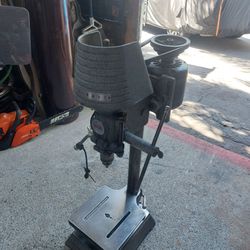 Made In USA. Vintage Art Deco  Delta/Rockwell 11" Drill Press. All Original
