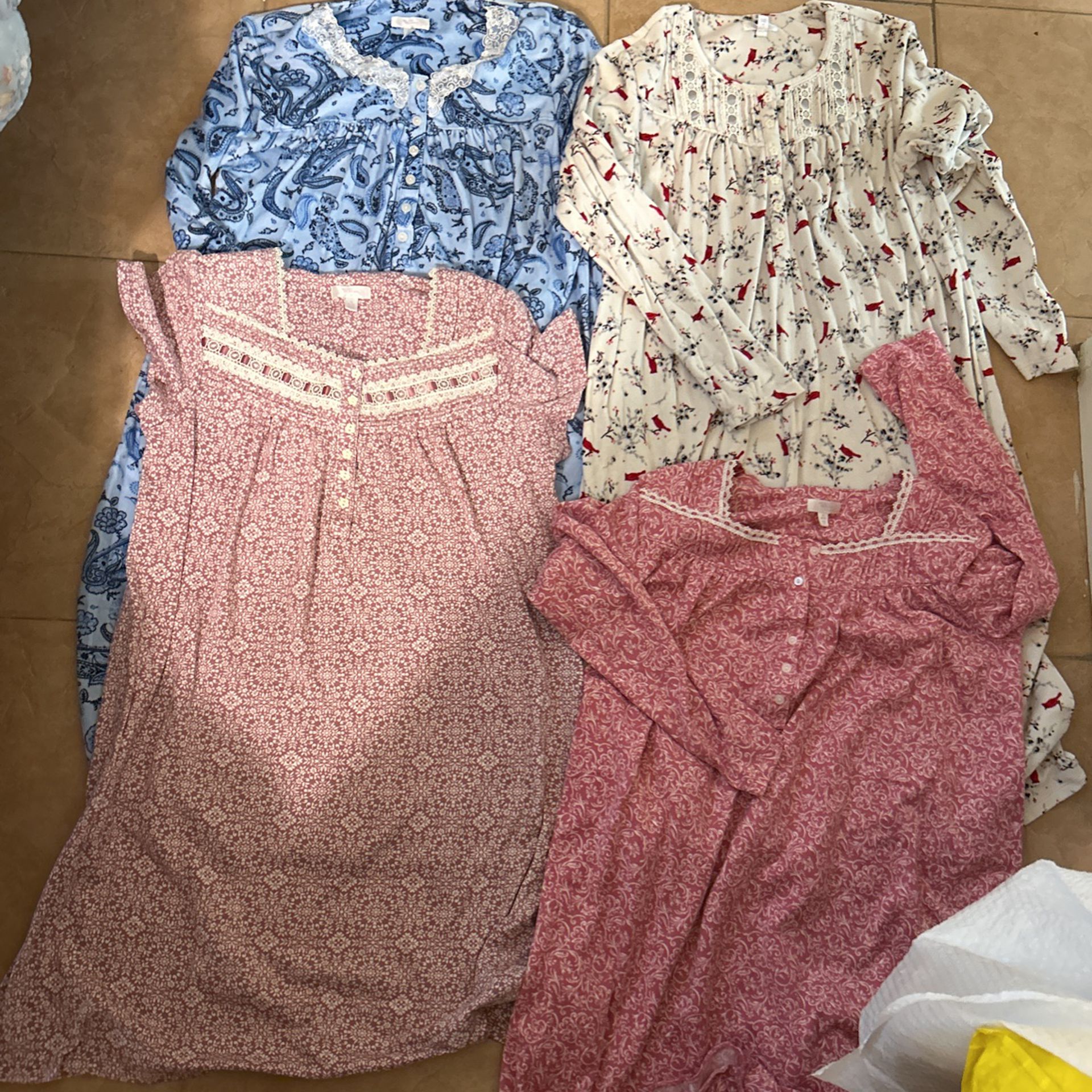 Nightgown, Bundle, Size Medium