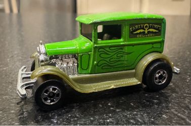 Hot Wheels Early Times Delivery Truck 1:64 Diecast Green Vintage 1977