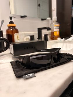 OAKLEY Gascan Sunglasses
