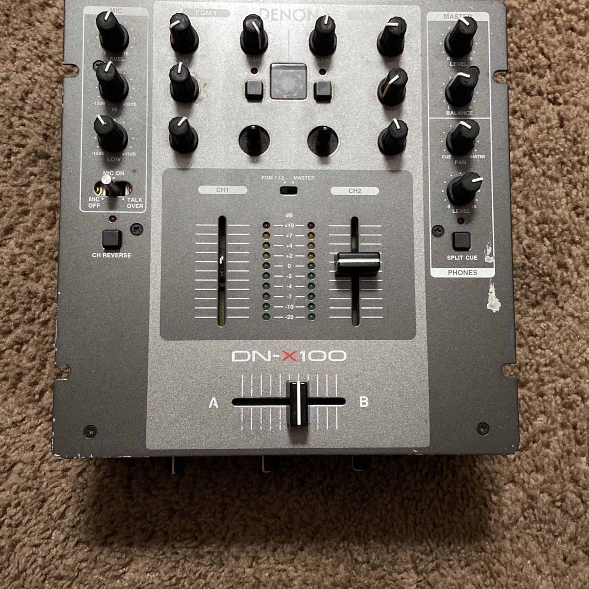 Demon DN-X100 Mixer