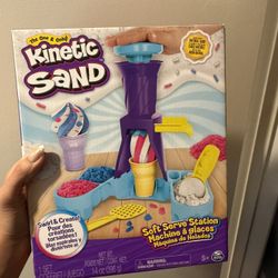 Kinetic Sand New In Box 