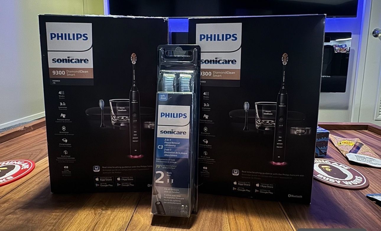 PHILLIPS ELECTRIC TOOTHBRUSH 230$ RETAIL. 110$ W Shipping Included