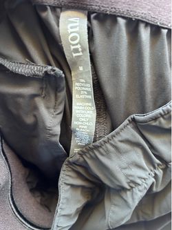 Black Vuori pants