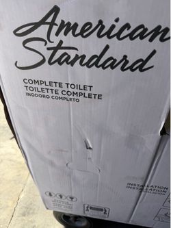 Tofino Complete 1-Piece 1.1 GPF Dual Flush Elongated Toilet in White with Slow Close Seat