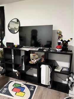 Bookshelf/Entertainment