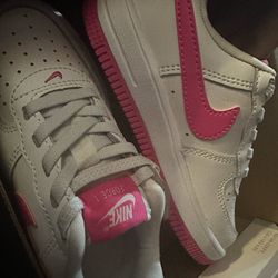 Nike Air Force 1 Pink And White Size 10 Toddler 