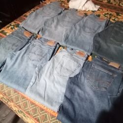 Levi's jeans(11) pairs