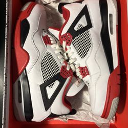 Jordan 4 Fire Red Size 12