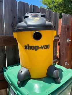 Shop Vac. 10 gallon w/ accessories