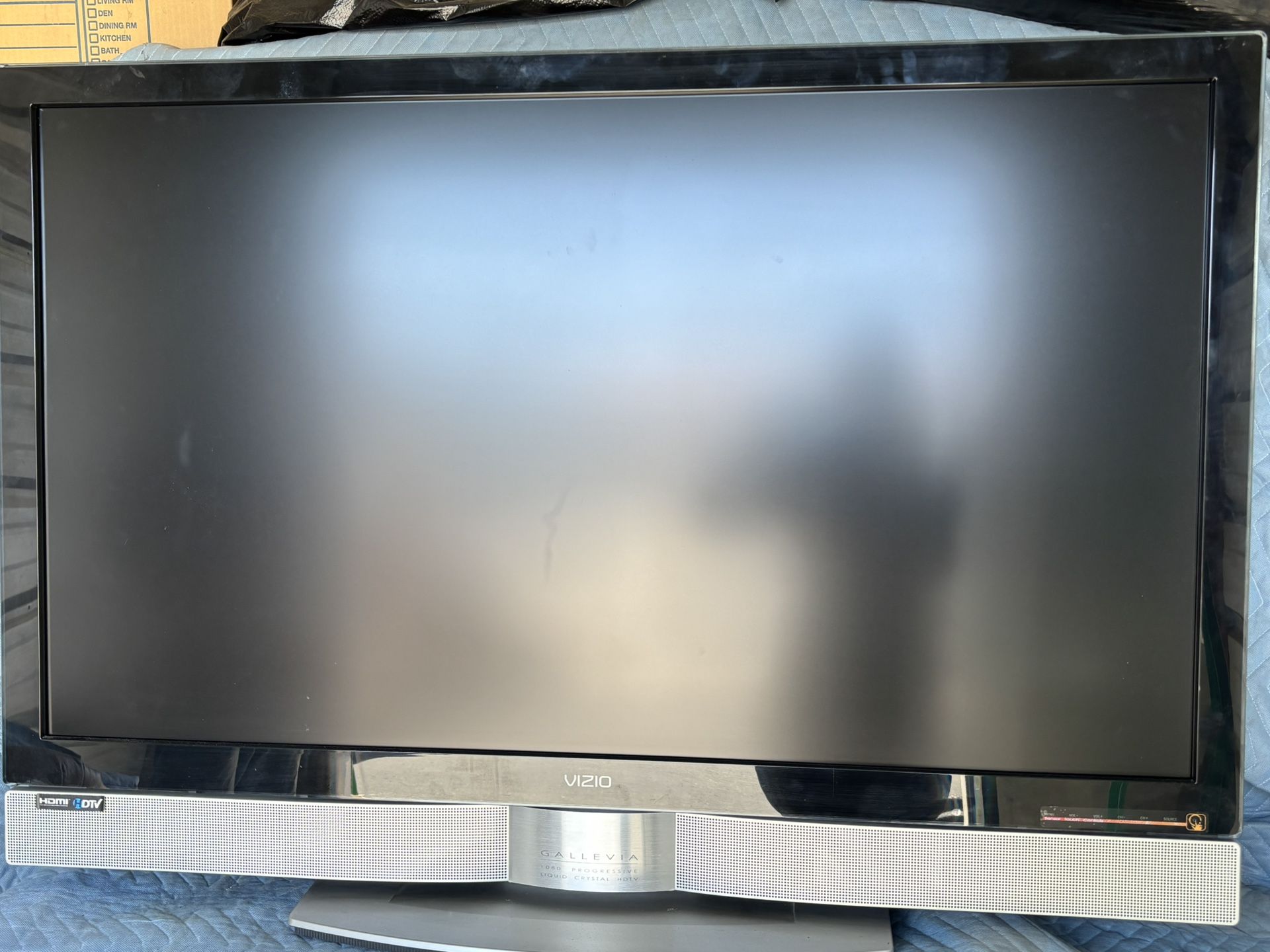 47 Inch Vizio TV