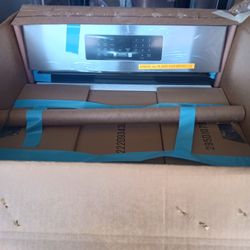 New high end Profile stainless gas  range w/delivery