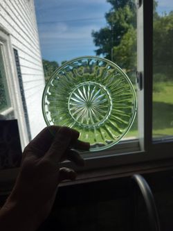 "uranium glass" plate vintage