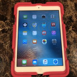 I Pad With Cellular 