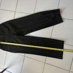 JONES NEW YORK SIZE 8 WOMEN’S PANTS IN GREAT CONDITION