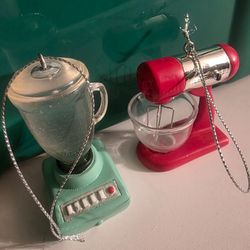 Retro Resin Stand Mixer & Blender Ornament (Price Is For Both)