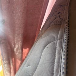 Colchón Queen  Con Box