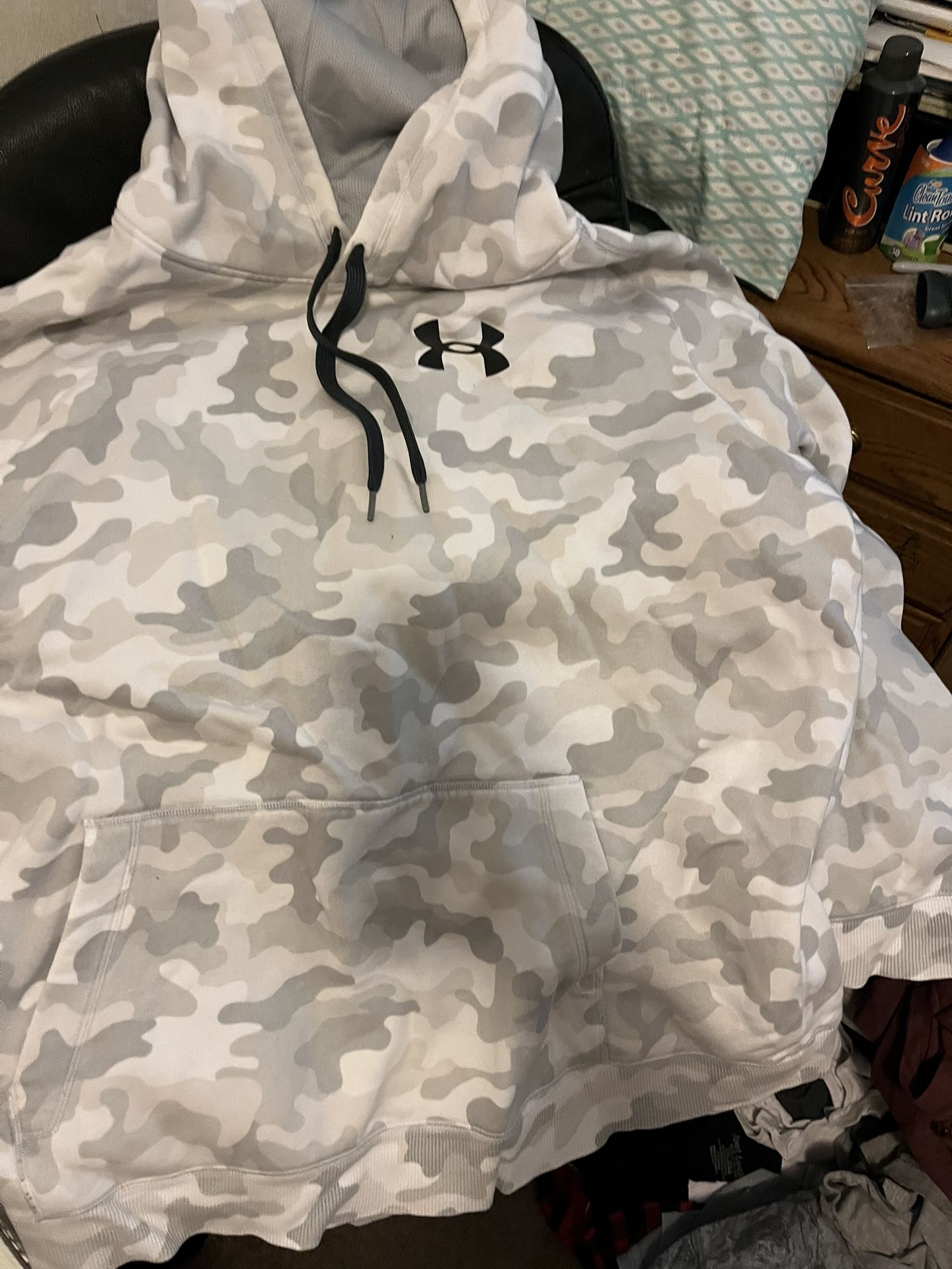 Men's Under Armour Hooded Sweatshirt