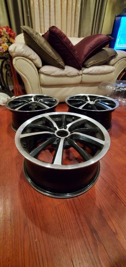 Discontinued MB WHEELS VIPER 17" 2 for 1